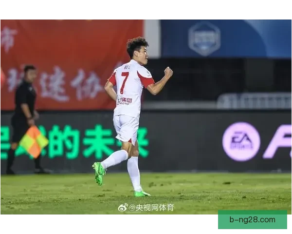 武磊在海港锋线如鱼得水创中超单赛季进球纪录34球领跑历史